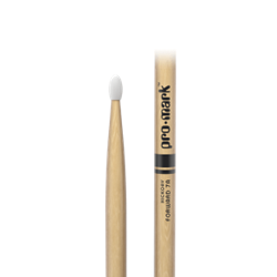 Pro Mark Classic Forward 7A Hickory Oval Nylon Tip